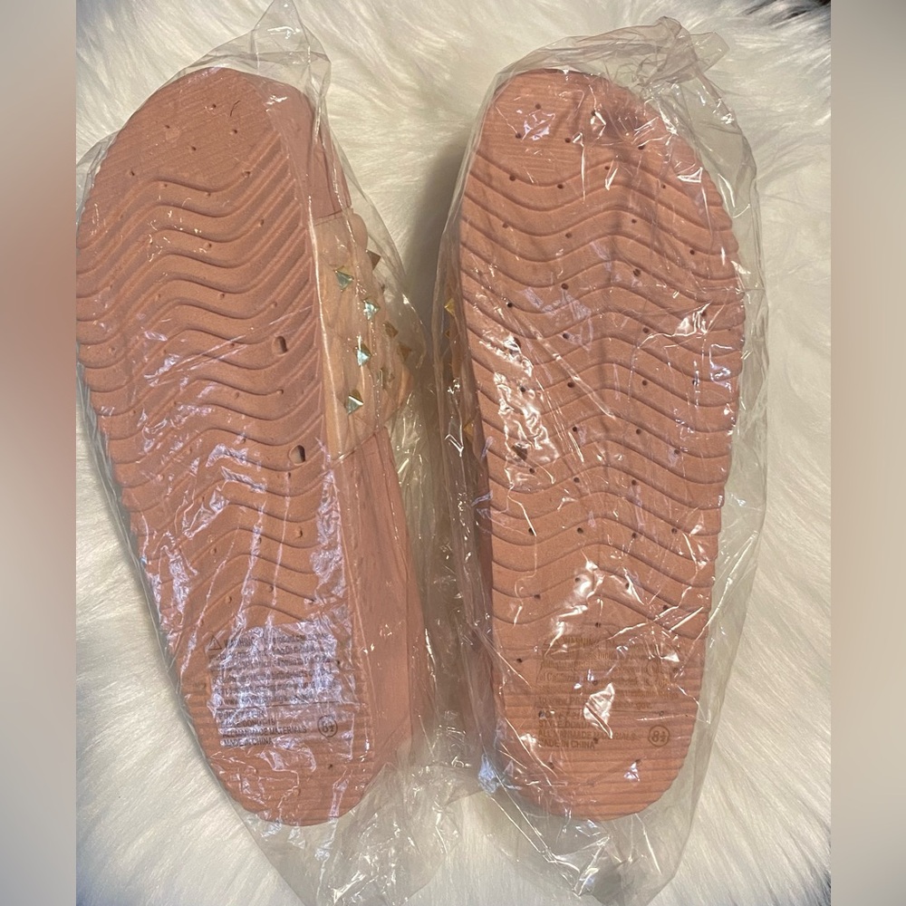 Pink and Gold Woven Embellished Sandals - Picture 3 of 4
